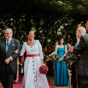 Detalles de ceremonia. Vestido de novia.