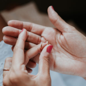 Detalles de anillos para bodas.
