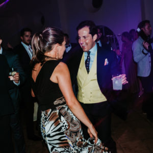 Momentos de fiesta en Boda Hacienda L'origen de Carmona (Sevilla).