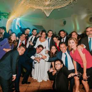 Retrato grupal de boda en Hacienda L'origen de Carmona (Sevilla).